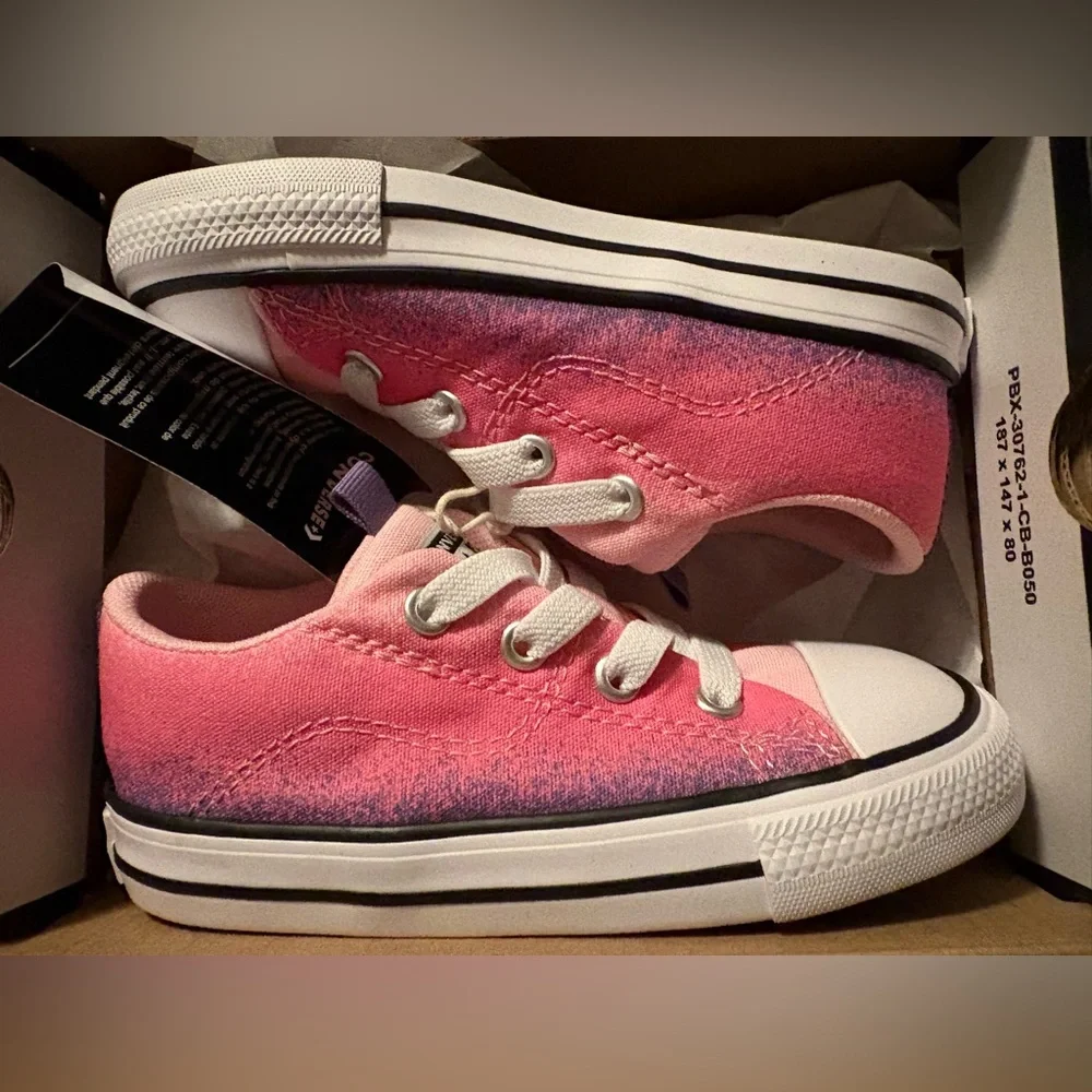 Converse charming pink